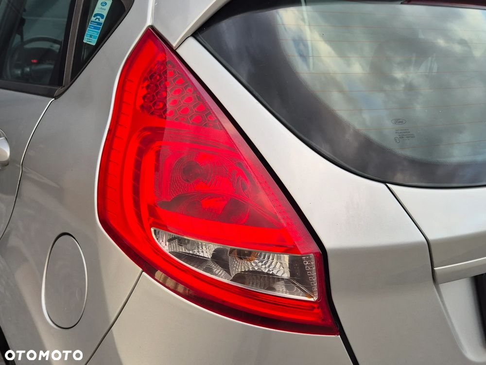 Ford Fiesta 1.25 Silver X - 22