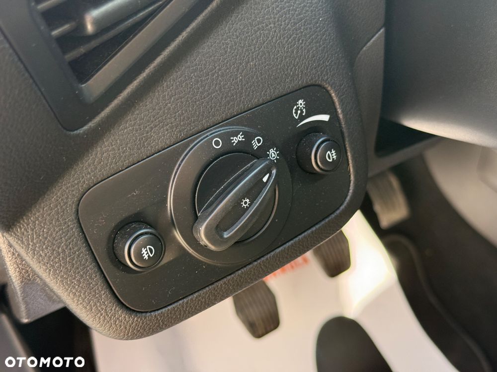 Ford C-MAX 1.0 EcoBoost Titanium ASS - 24