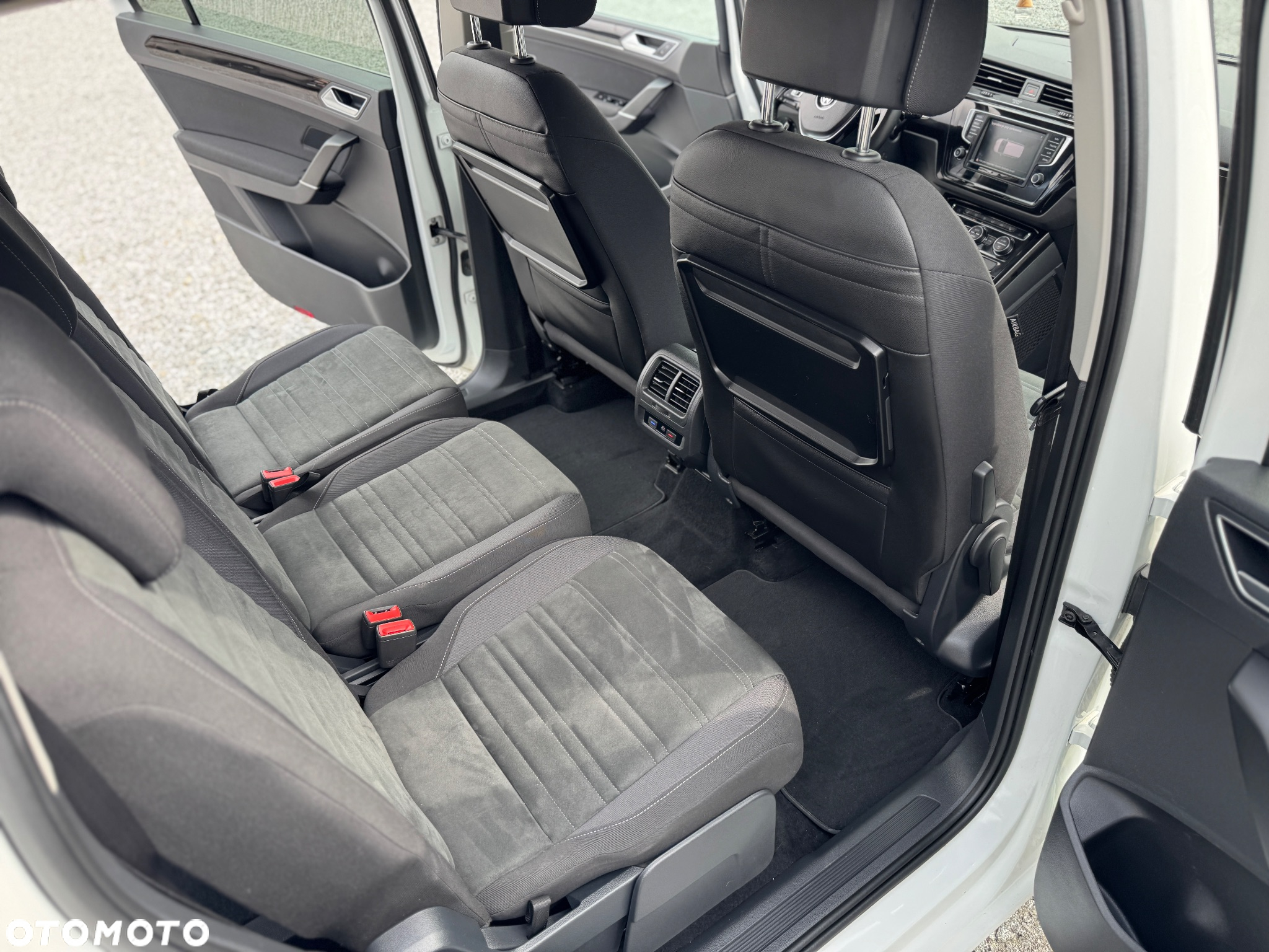 Volkswagen Touran 1.6 TDI SCR (BlueMotion Technology) Trendline - 8