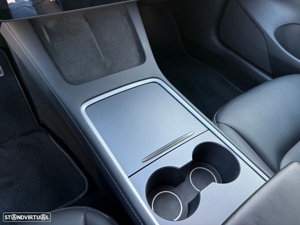 Tesla Model 3 Long-Range Dual Motor AWD - 16