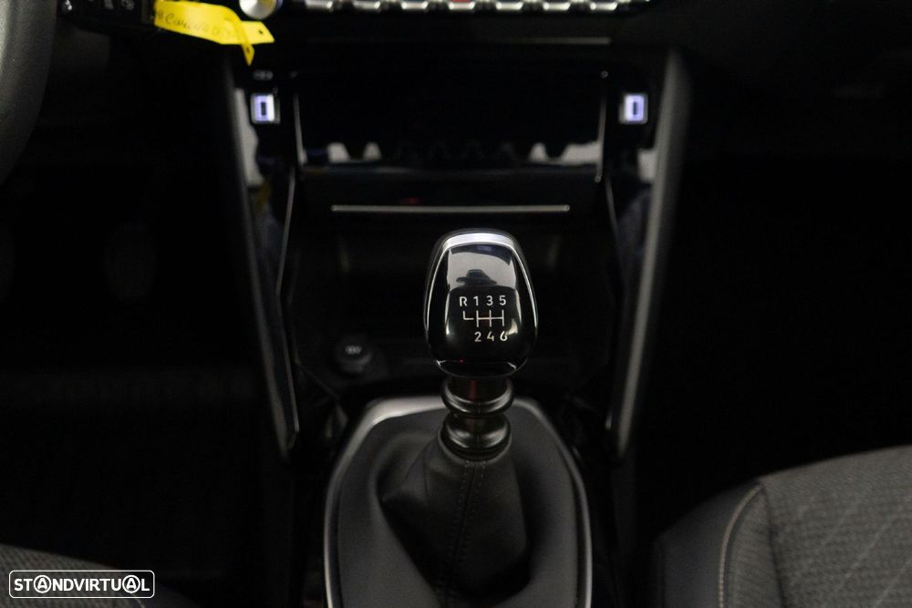 Peugeot 208 1.2 PureTech Allure Pack - 25
