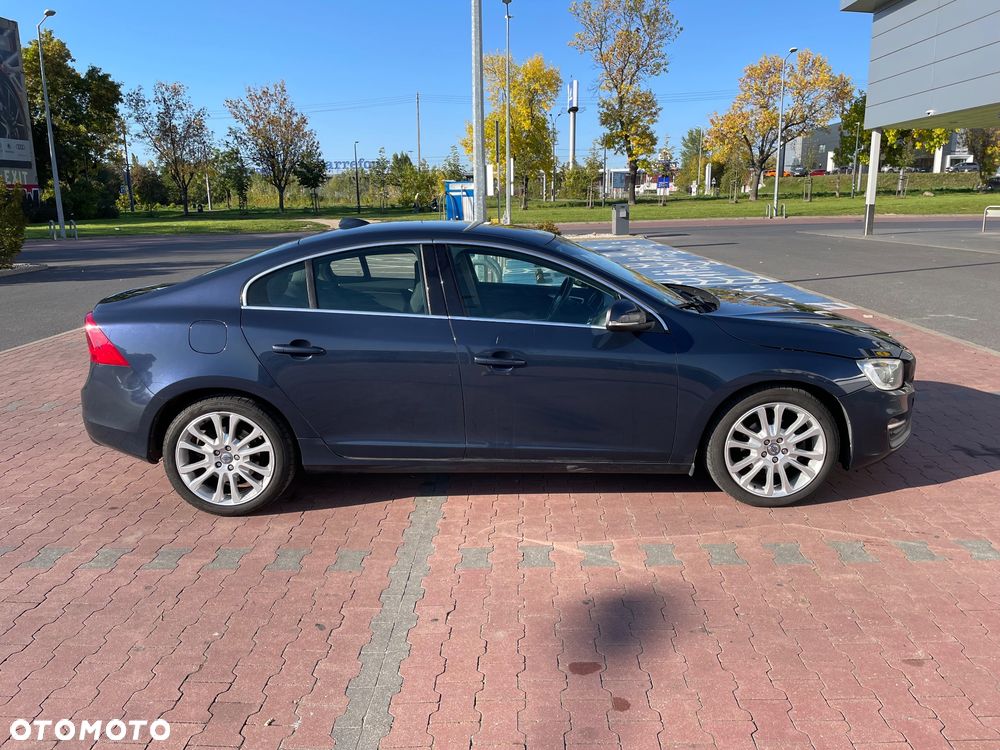 Volvo S60 D3 Momentum - 9