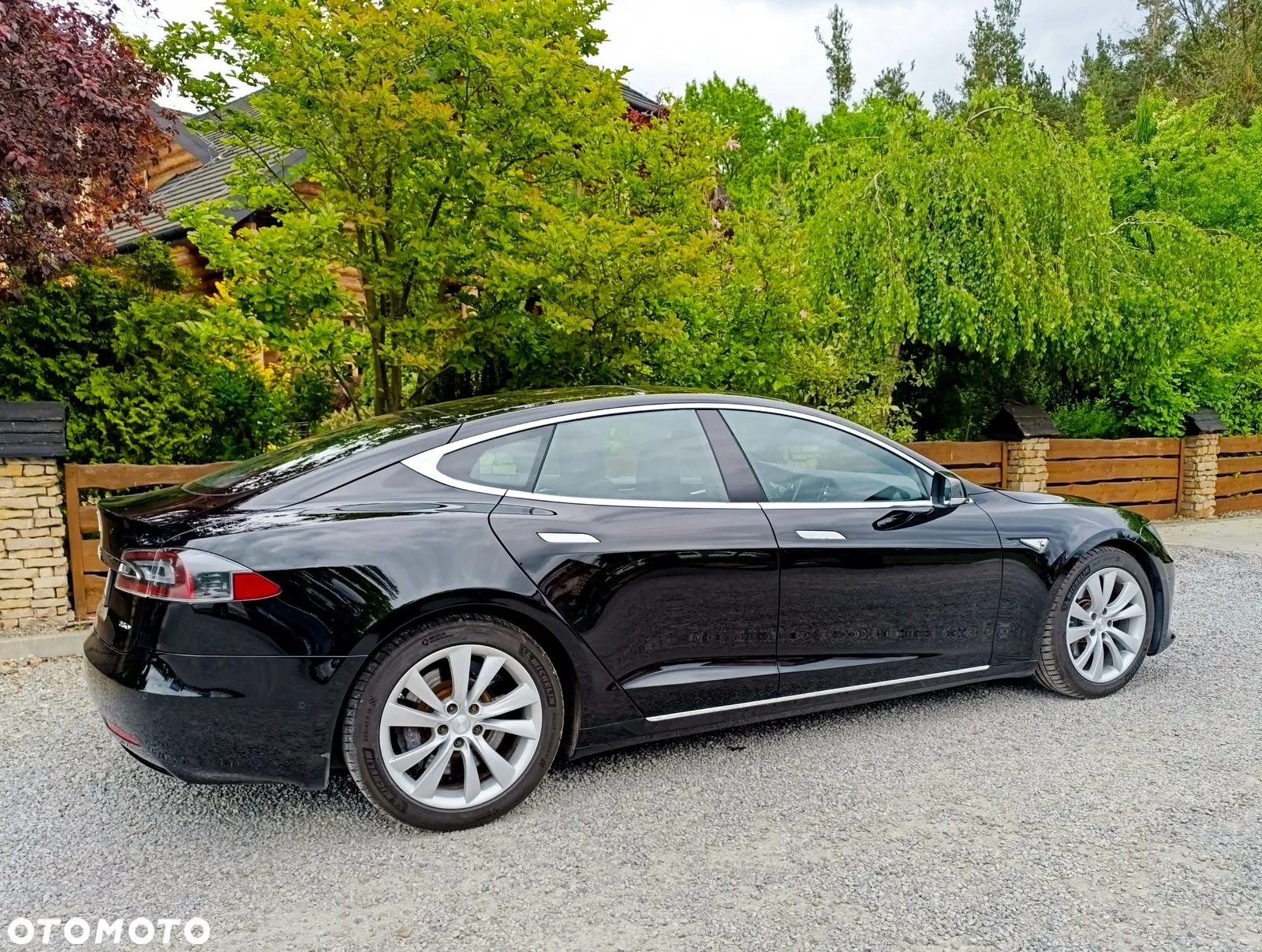 Tesla Model S Long Range Plus - 11
