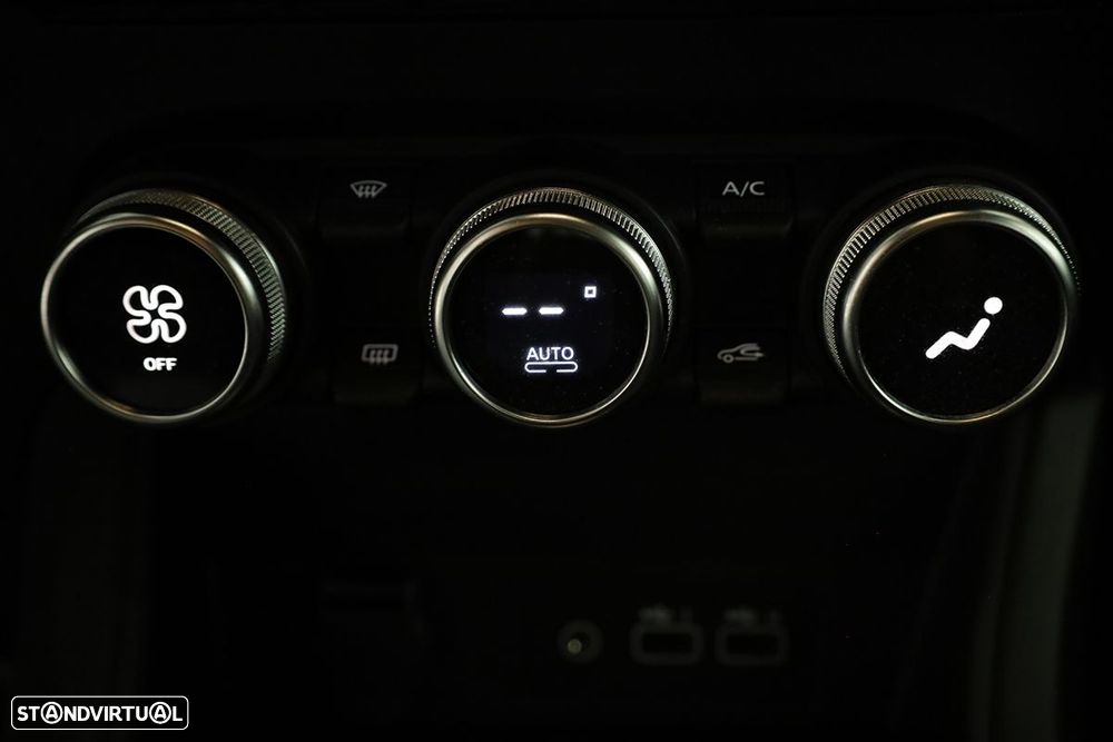 Renault Captur 1.0 TCe Techno Bi-Fuel - 13