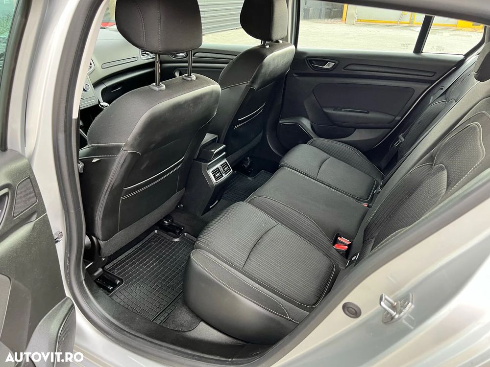 Renault Megane BLUE dCi Limited - 8