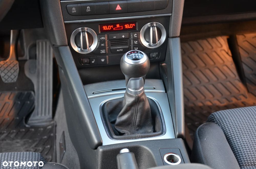 Audi A3 Sportback 2.0 TDI DPF Ambition - 34