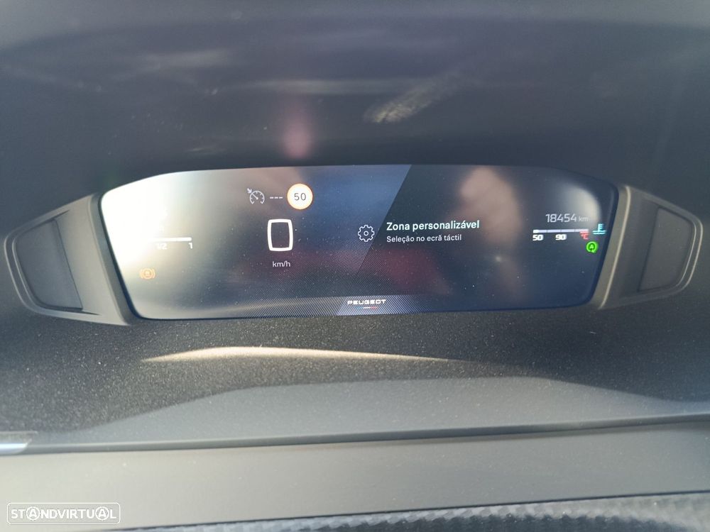 Peugeot 2008 1.2 PureTech Allure - 10