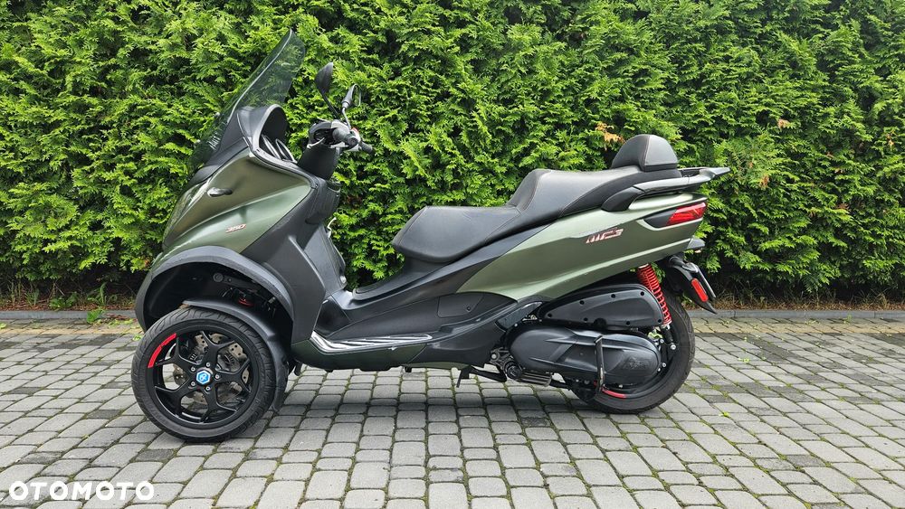Piaggio MP-3 - 7
