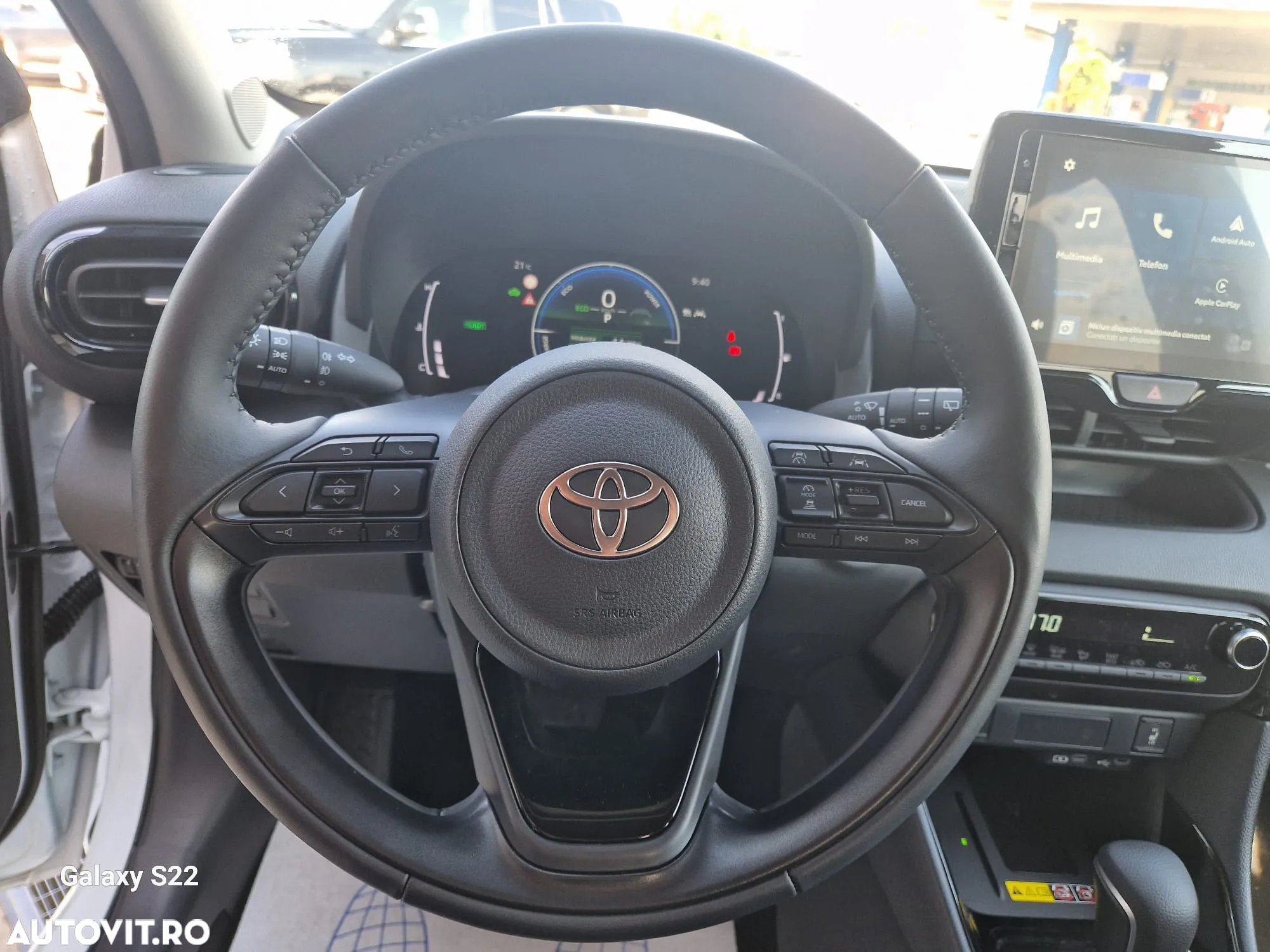 Toyota Yaris 1.5 VVT-i HSD Dynamic - 12