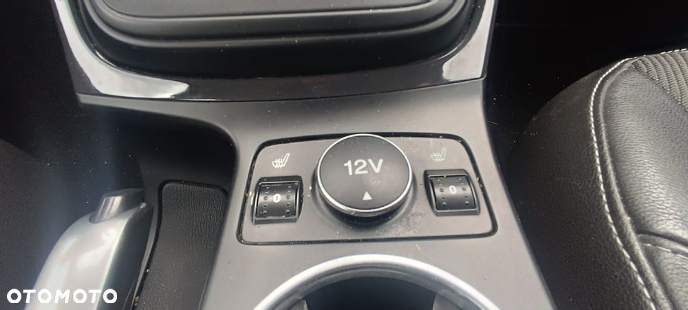 Ford Kuga 2.0 TDCi 4x4 Titanium - 24