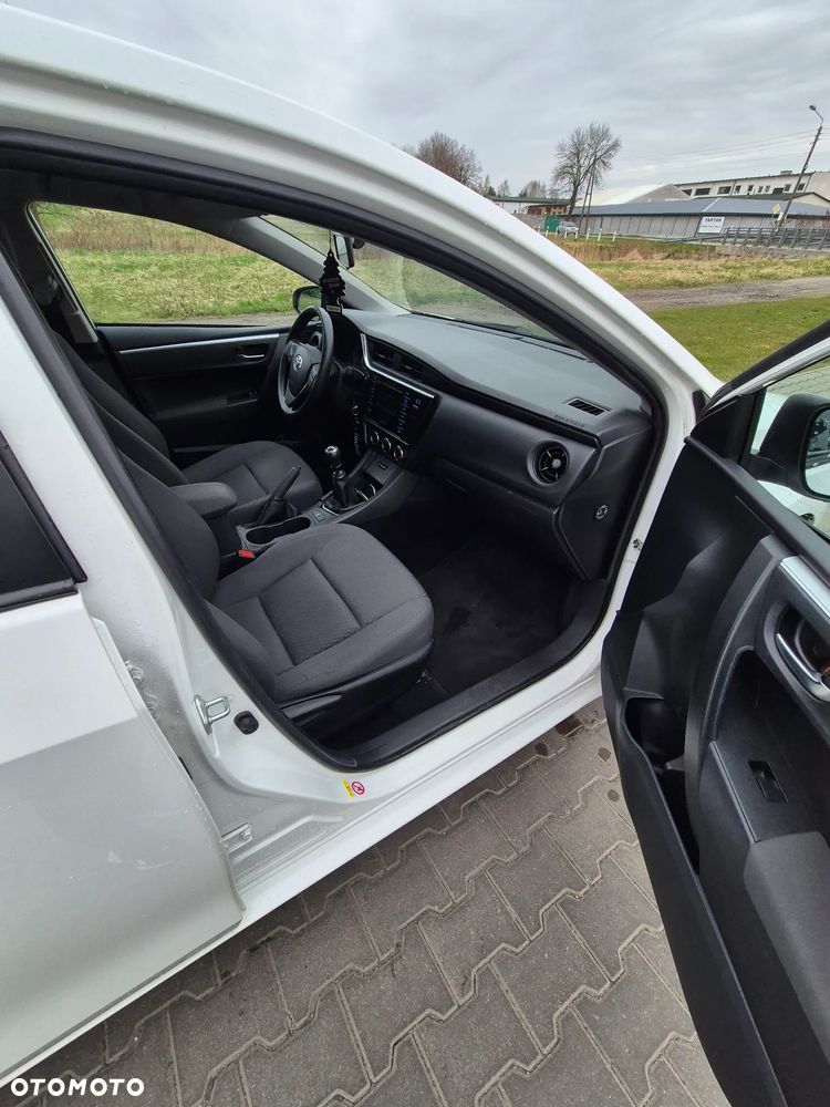 Toyota Corolla 1.33 Comfort - 14