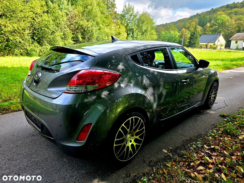 Hyundai Veloster 1.6 DCT Premium - 24