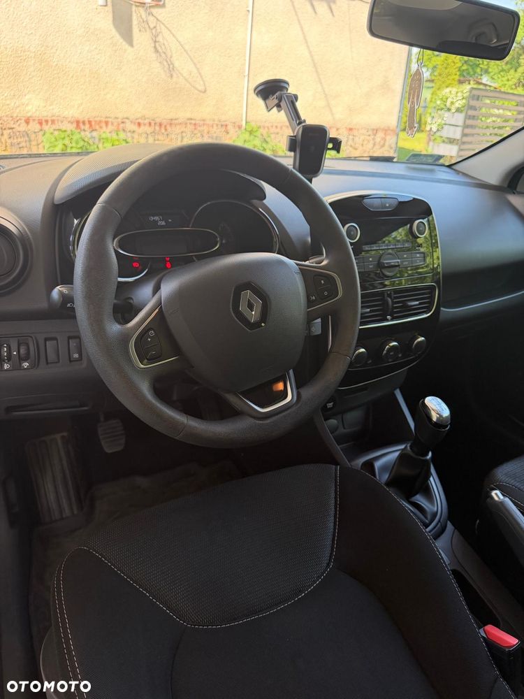 Renault Clio - 15