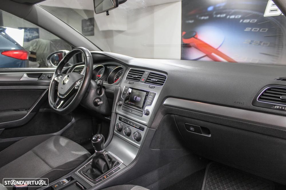 VW Golf Variant 1.6 TDi BlueMotion Trendline - 26