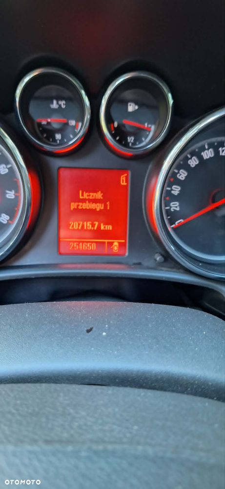 Opel Astra 1.6 T Enjoy - 12