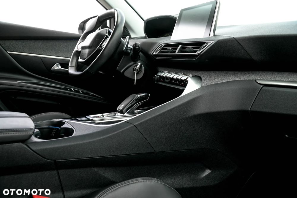 Peugeot 3008 BlueHDi 130 Stop & Start EAT8 Allure - 24