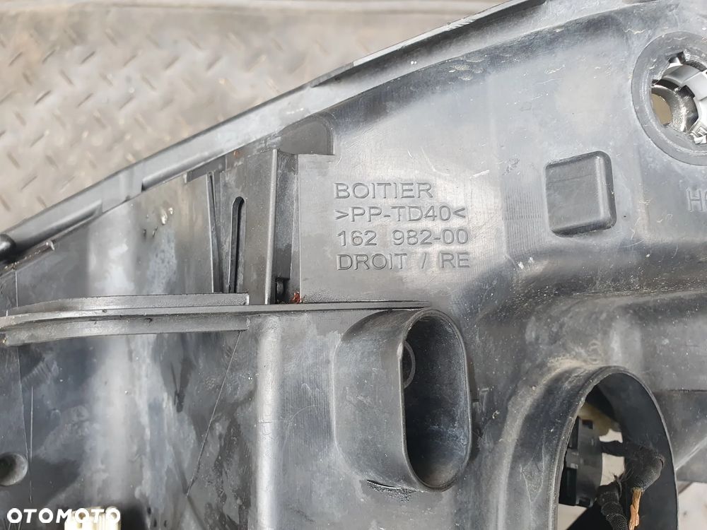 CITROEN C4 PICASSO REFLEKTOR LAMPA PRAWY PRZÓD PRAWA PRZEDNIA 162982-00 - 5