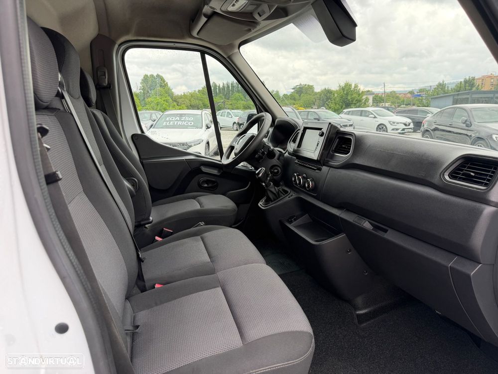 Renault Master 2.3 dCi L2H2 3.3T SS - 10