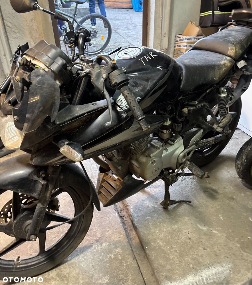 Honda CBF - 2