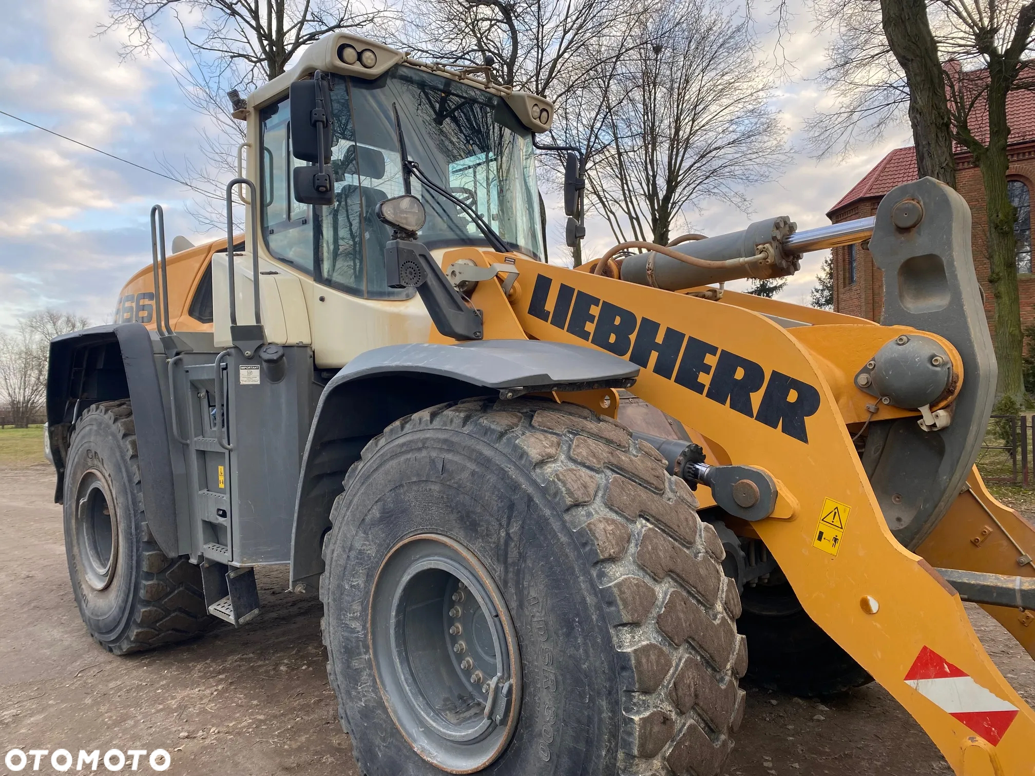 Liebherr L566 Xpower, 2020 ROK, 8900 MTH, z NIEMIEC, PIĘKNY STAN - 13