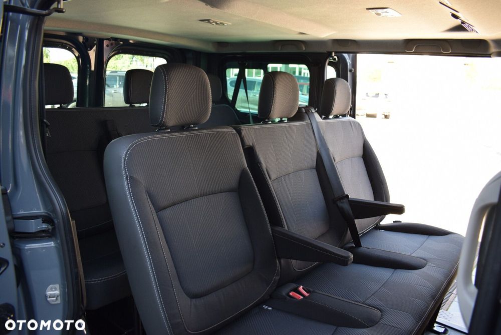 Renault Trafic 2.0 dCi EDC - 19