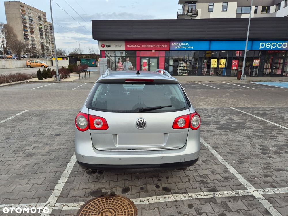 Volkswagen Passat 2.0 TDI Highline DSG - 2