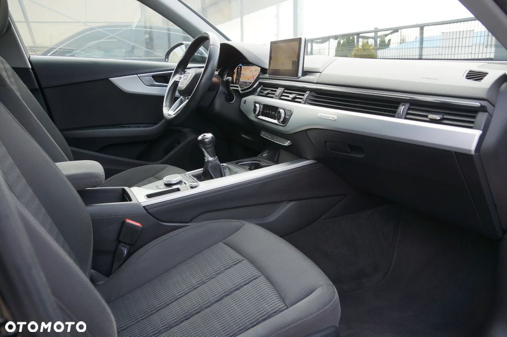 Audi A4 Avant 2.0 TDI clean diesel Quattro - 30