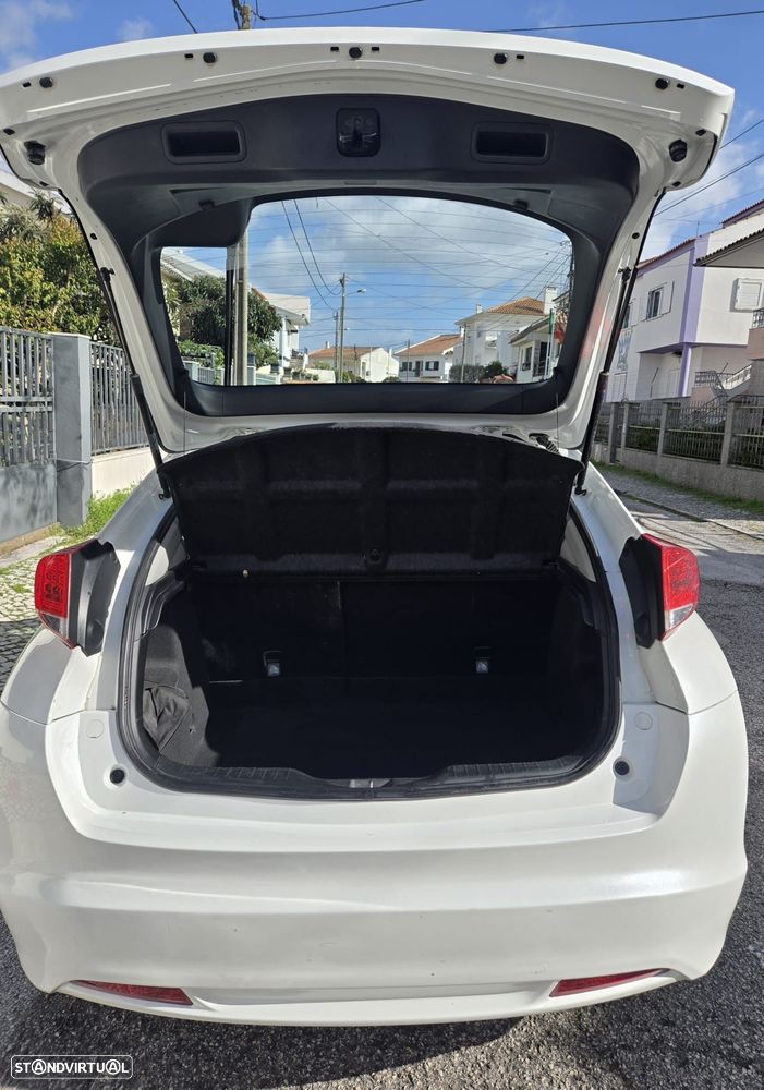 Honda Civic 1.4 i-VTEC City - 12