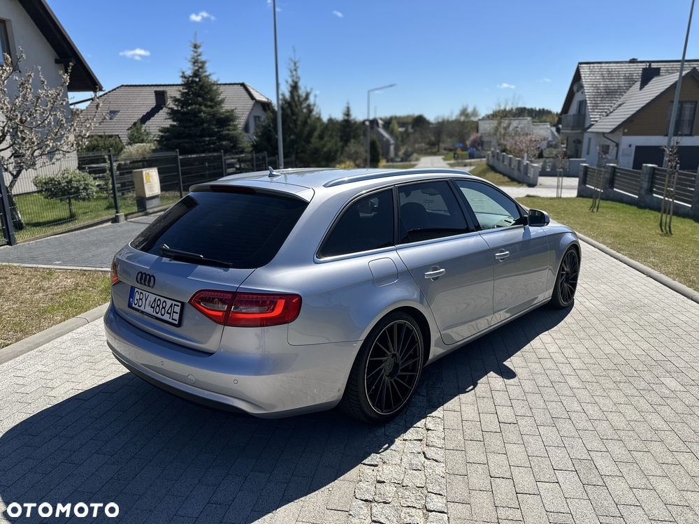 Audi A4 Avant - 4