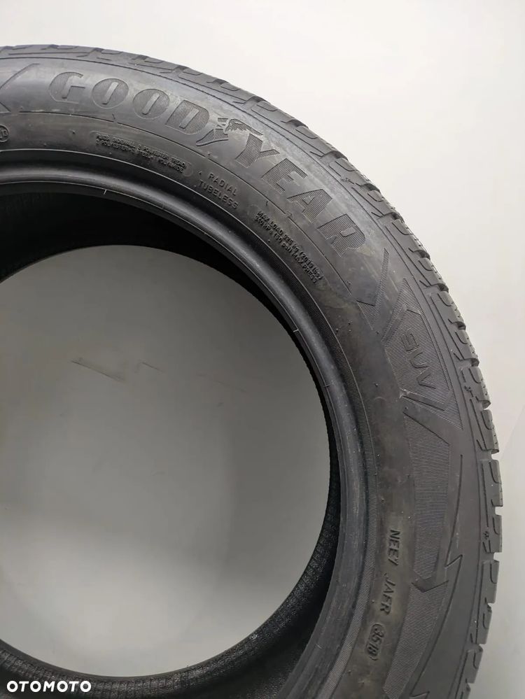 Opony zimowe 235/55/19 Goodyear Ultragrip Performance - 7