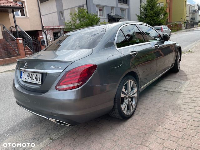 Mercedes-Benz Klasa C 300 9G-TRONIC Edition - 6