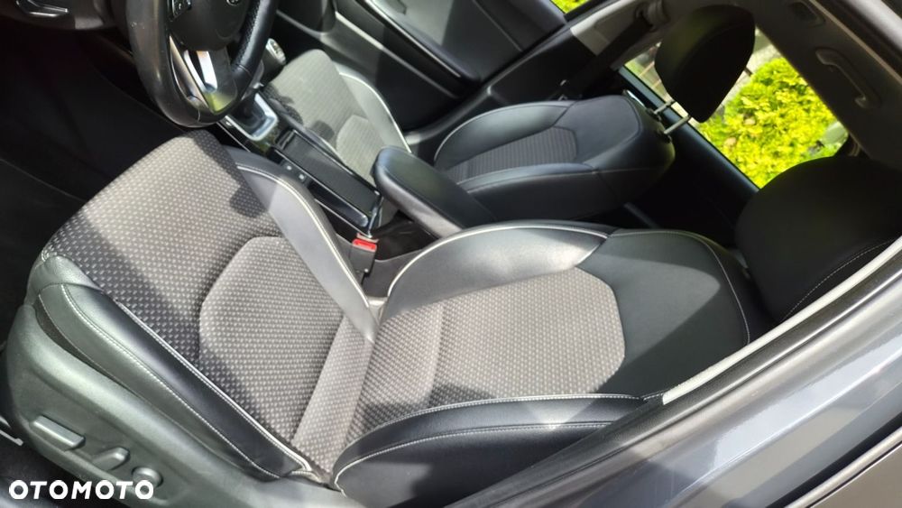Kia Ceed 1.6 CRDi Vision - 29