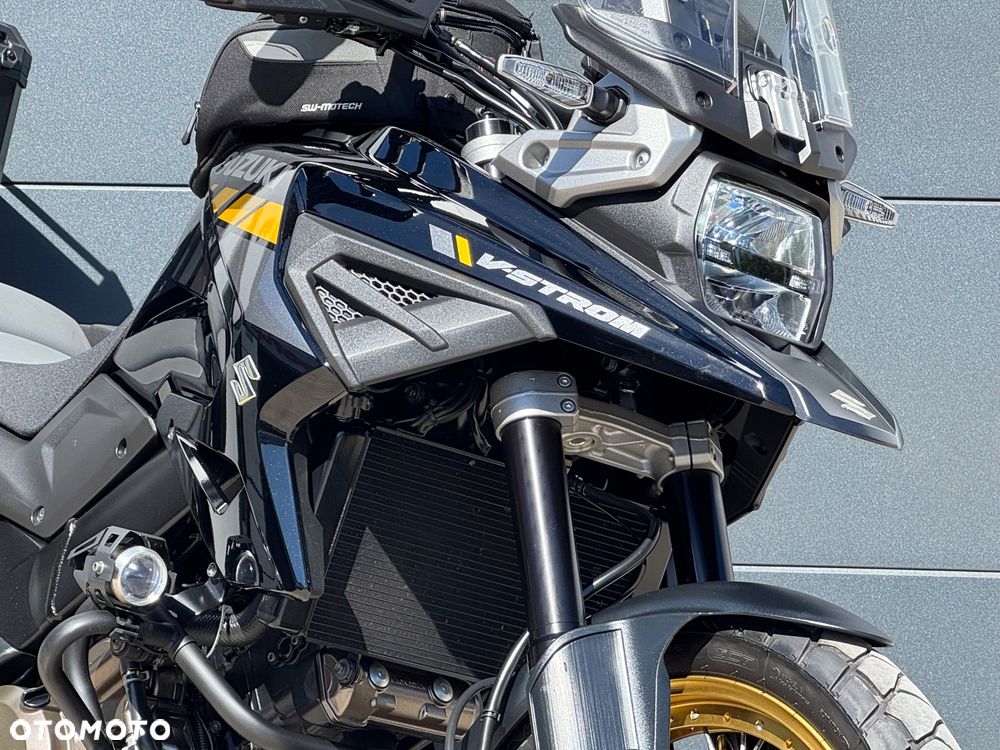 Suzuki V-STROM - 6