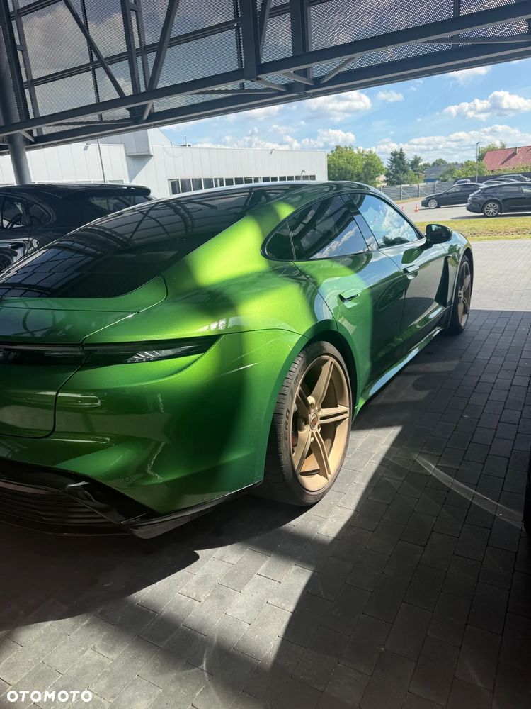 Porsche Taycan 4S Performance Plus - 5