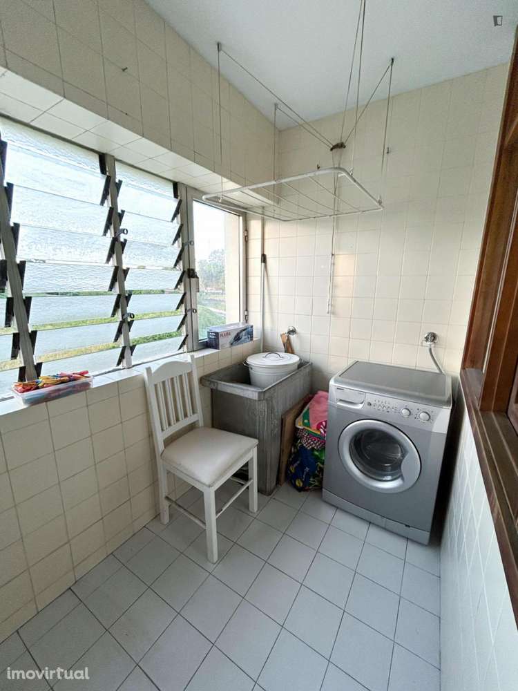 Quarto - localizado em Campanhã Porto - Grande imagem: 5/7