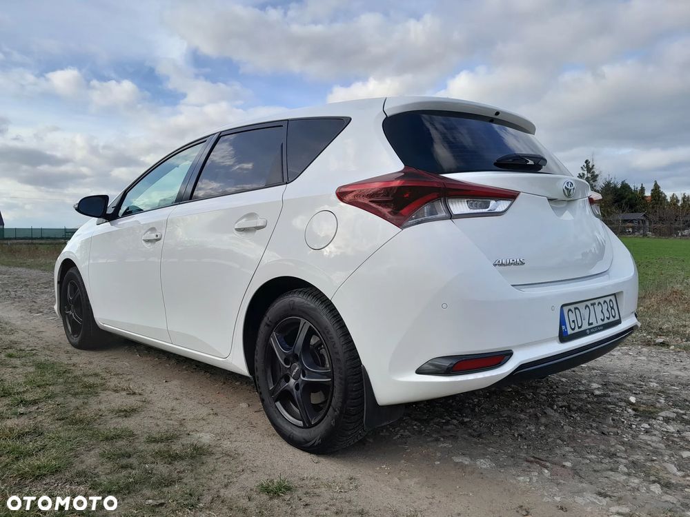 Toyota Auris 1.33 VVT-i Active - 3