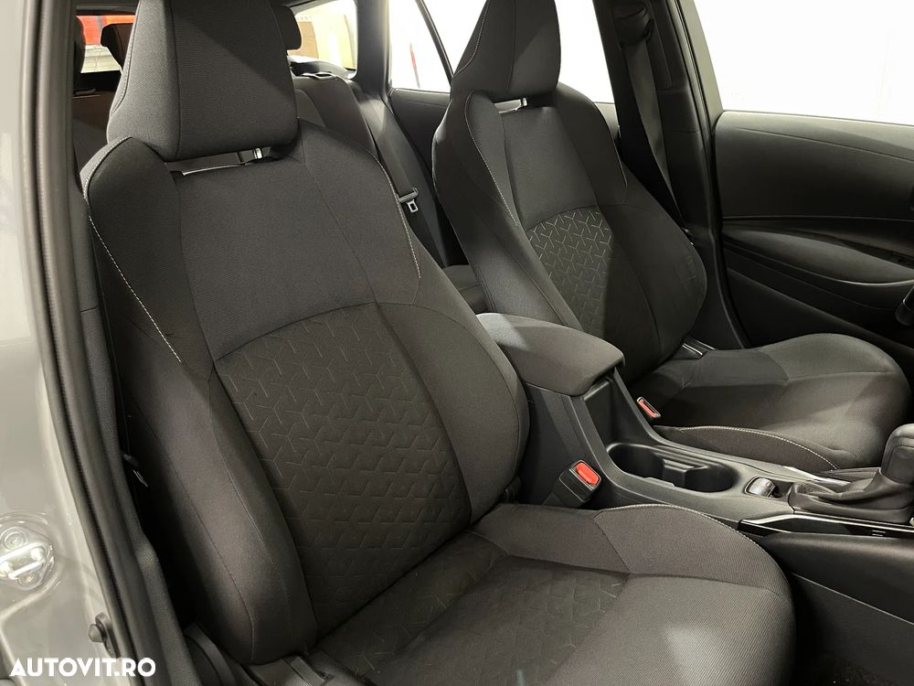 Toyota Corolla 1.8 Business Edition - 10