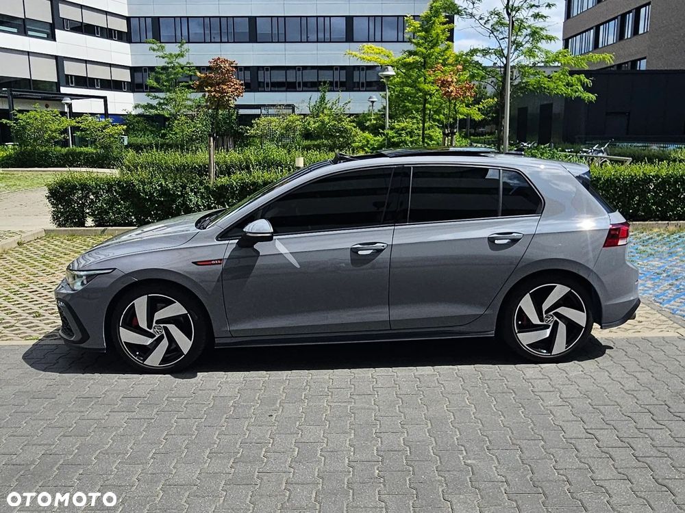 Volkswagen Golf - 9