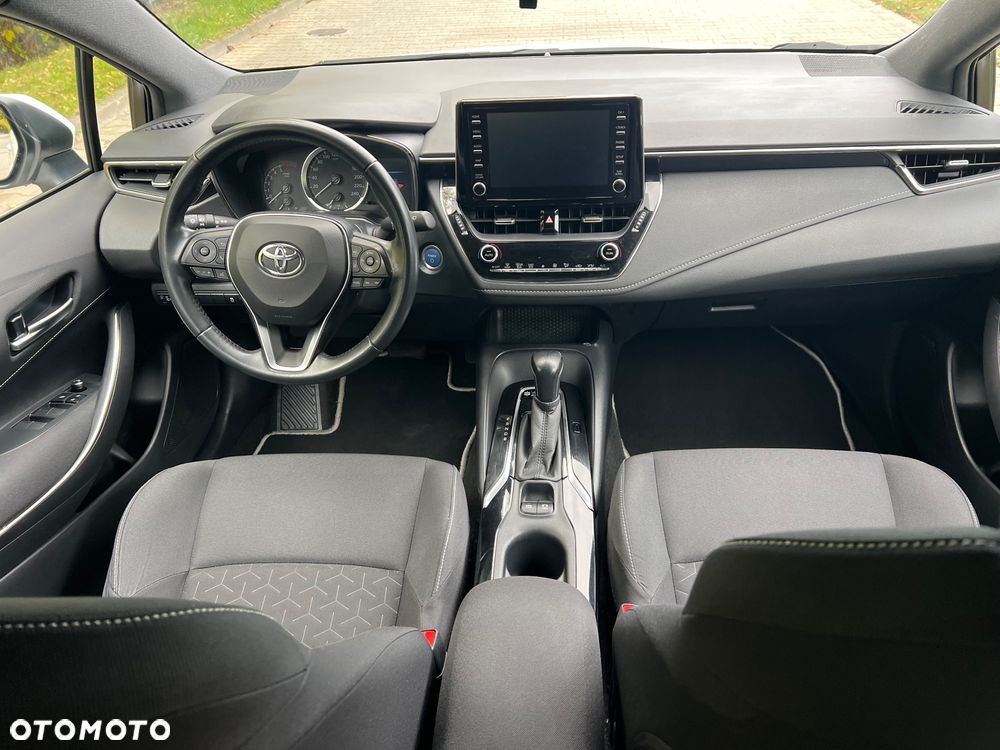 Toyota Corolla 1.8 Hybrid Comfort - 23