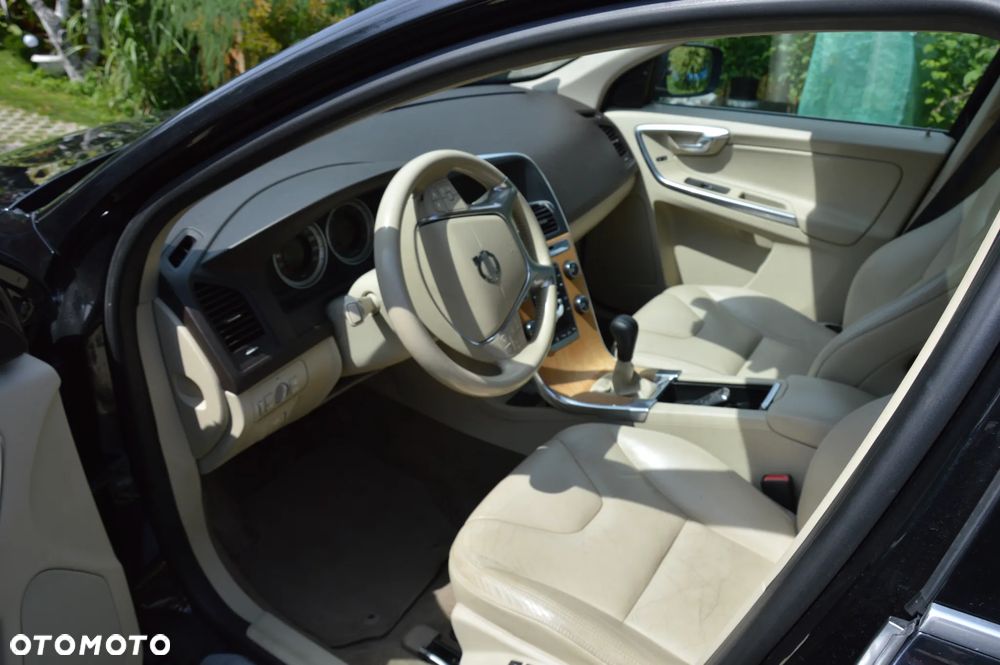 Volvo XC 60 DRIVe R Design - 7