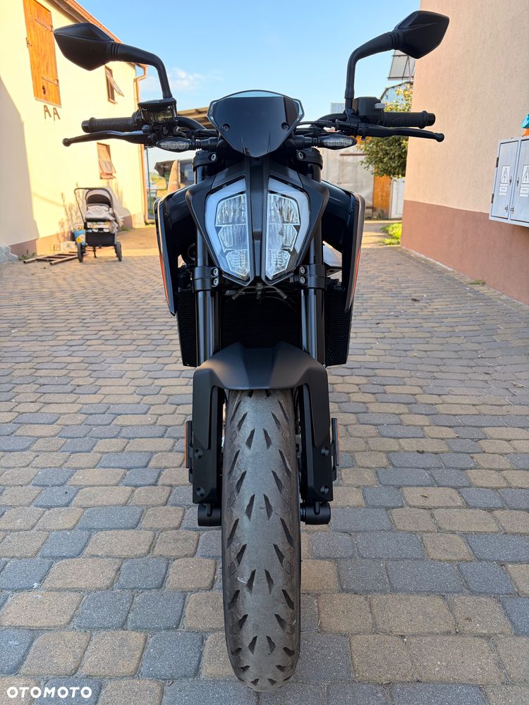 KTM DUKE 890 - 22