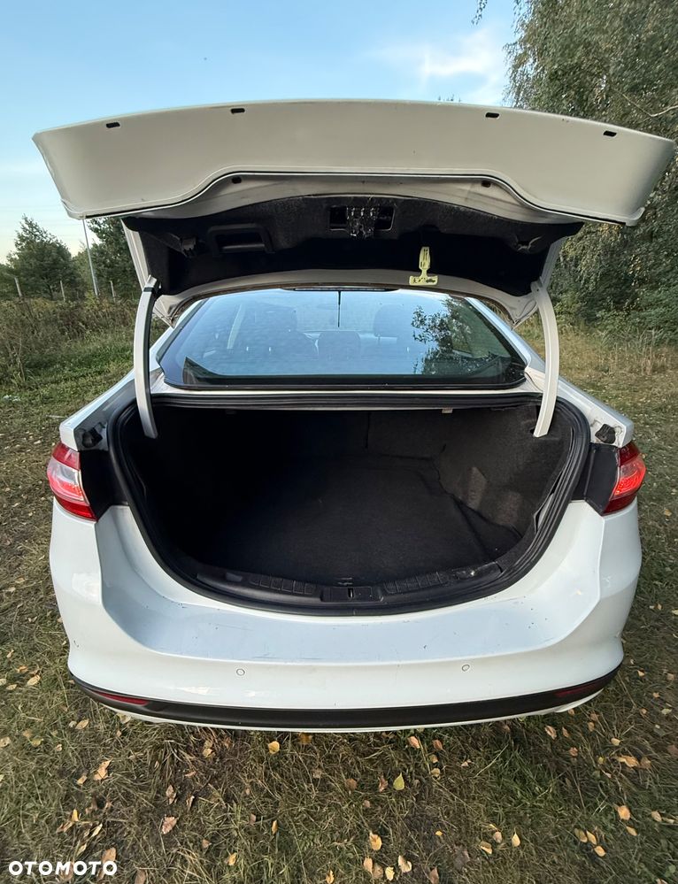 Ford Fusion - 6