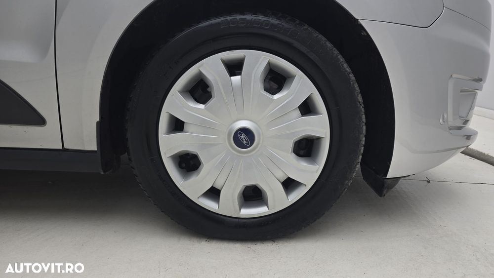 Ford Transit Connect - 23