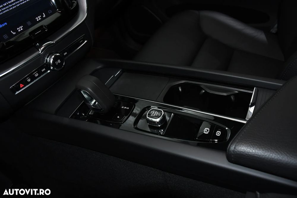Volvo XC 60 - 22