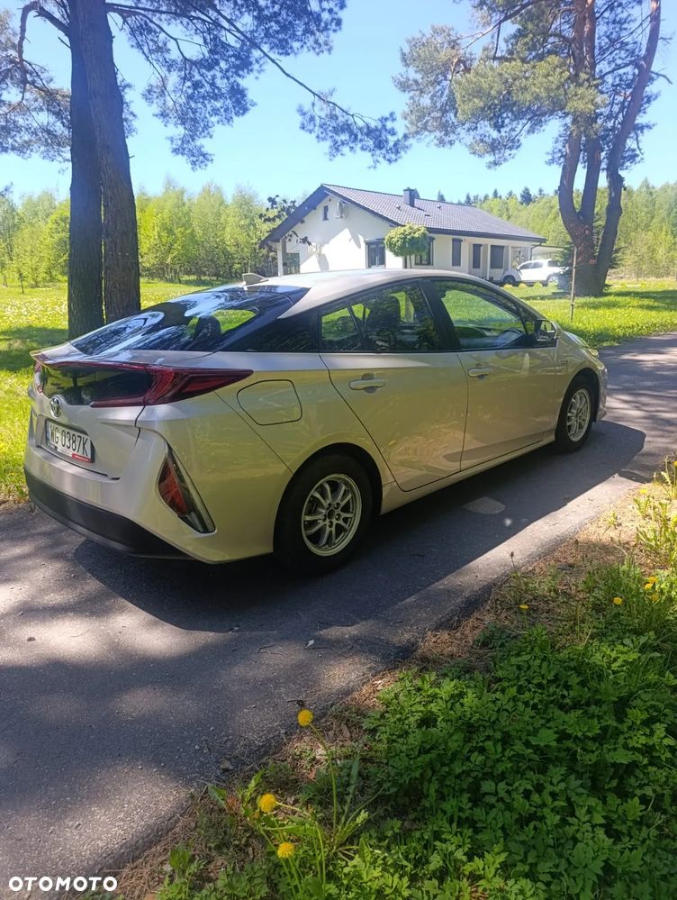 Toyota Prius Hybrid Comfort - 3
