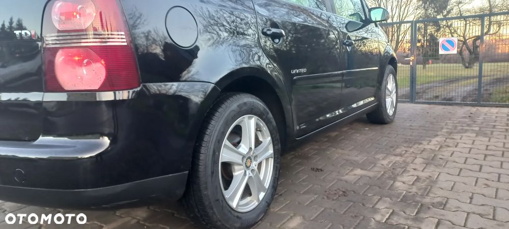 Volkswagen Touran 1.9 TDI - 16