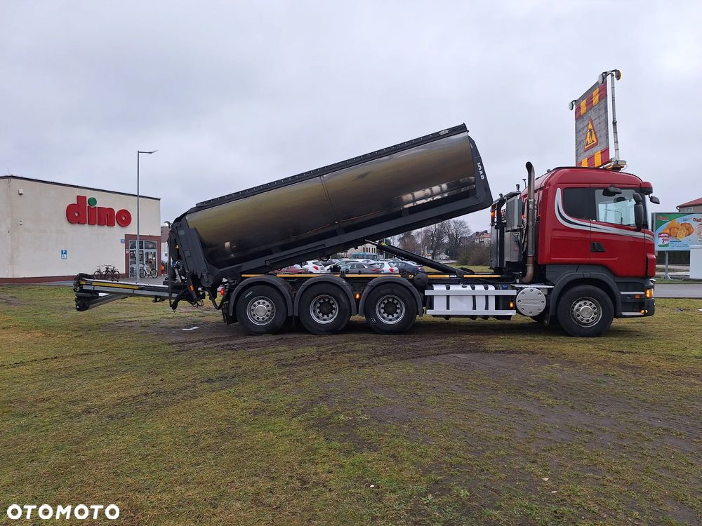 Scania R 560 8x4 - 10