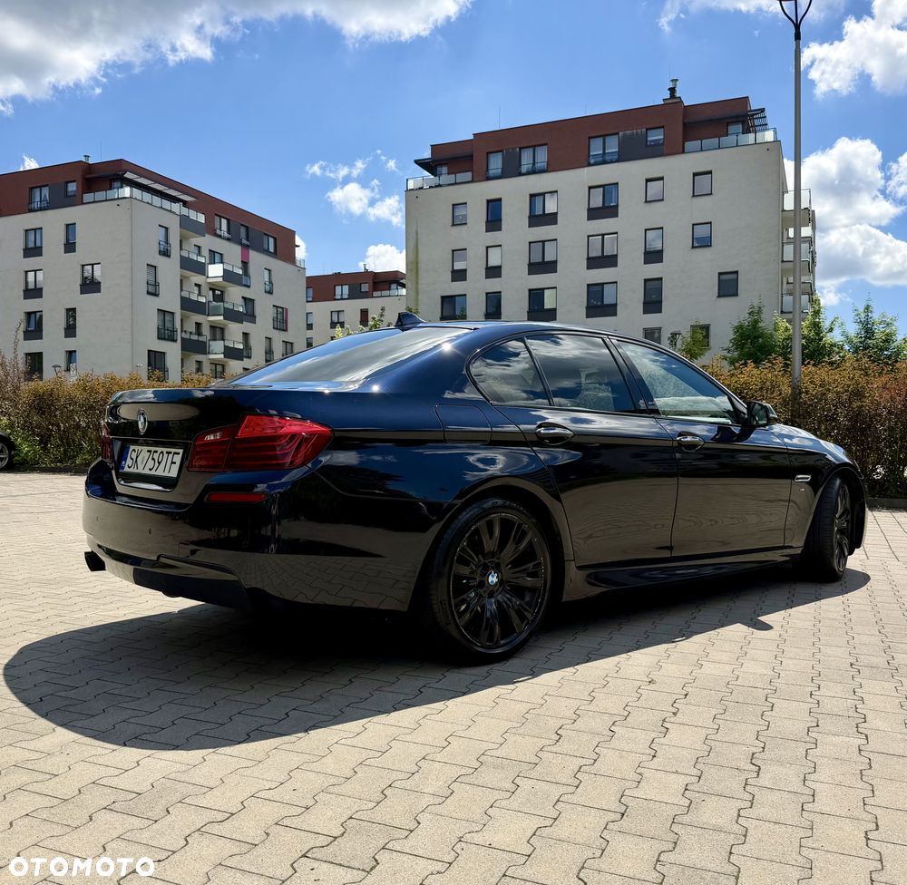 BMW Seria 5 525d xDrive - 3