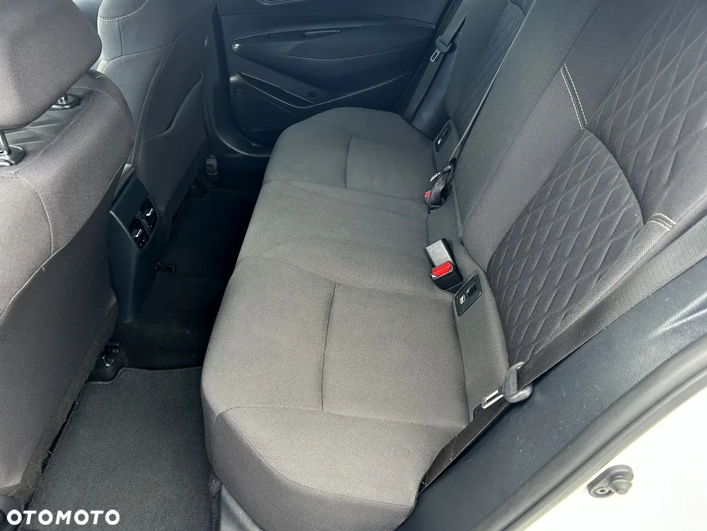 Toyota Corolla - 26