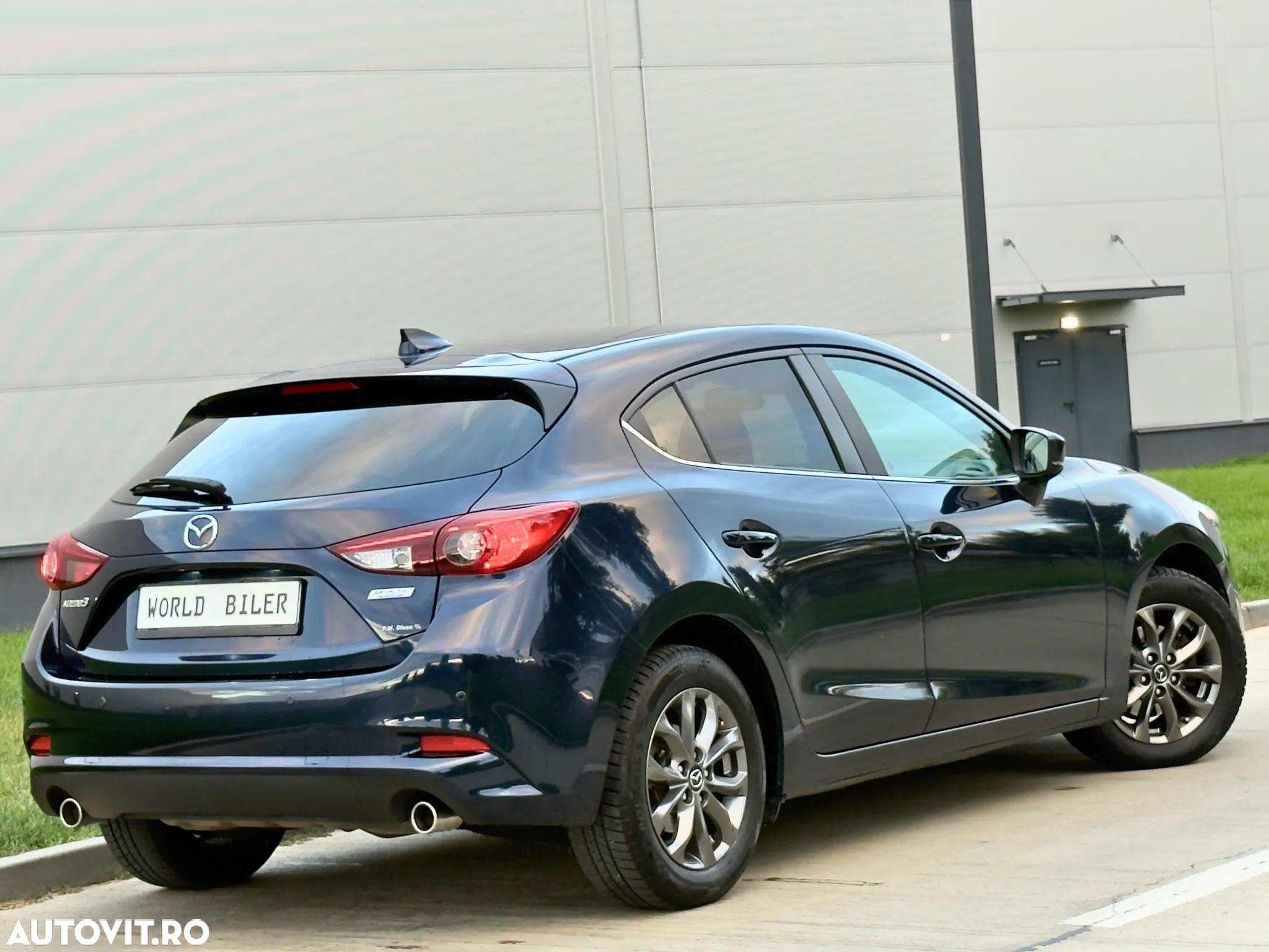 Mazda 3 - 3